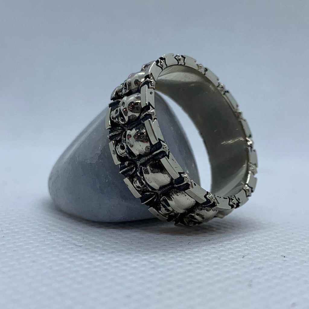 Graveyard Skull Ring | Loni Design Group | Rings  | Men's jewelery|Mens jewelery| Men's pendants| men's necklace|mens Pendants| skull jewelry|Ladies Jewellery| Ladies pendants|ladies skull ring| skull wedding ring| Snake jewelry| gold| silver| Platnium|
