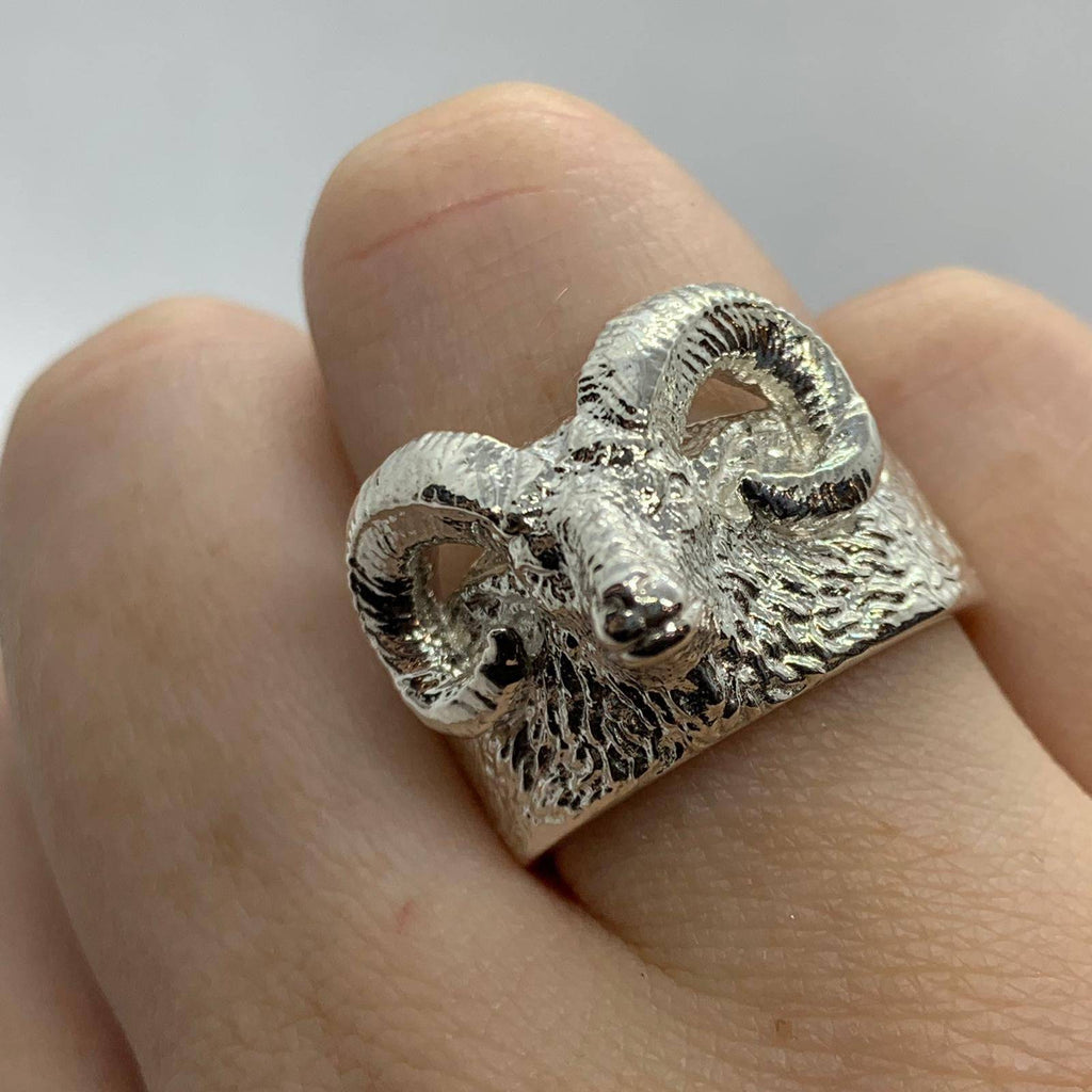 Raging Ram Ring | Loni Design Group | Rings  | Men's jewelery|Mens jewelery| Men's pendants| men's necklace|mens Pendants| skull jewelry|Ladies Jewellery| Ladies pendants|ladies skull ring| skull wedding ring| Snake jewelry| gold| silver| Platnium|