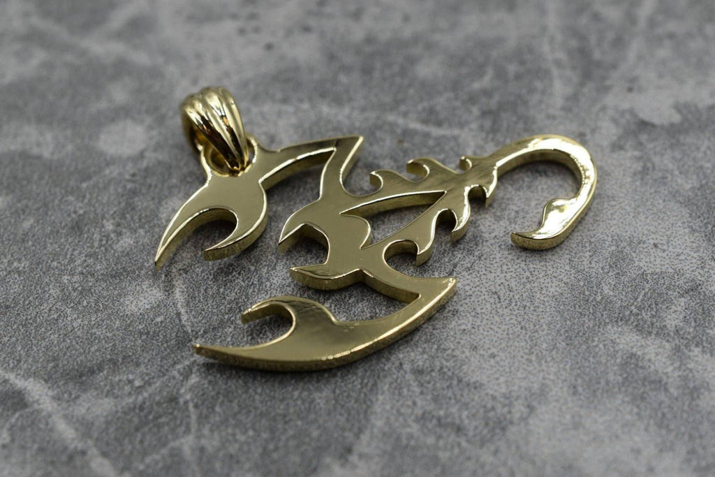 Emperor Scorpion Pendant With Express Shipping *10k Yellow Gold - Express Shipping Included* | Loni Design Group |   | Men's jewelery|Mens jewelery| Men's pendants| men's necklace|mens Pendants| skull jewelry|Ladies Jewellery| Ladies pendants|ladies skull ring| skull wedding ring| Snake jewelry| gold| silver| Platnium|