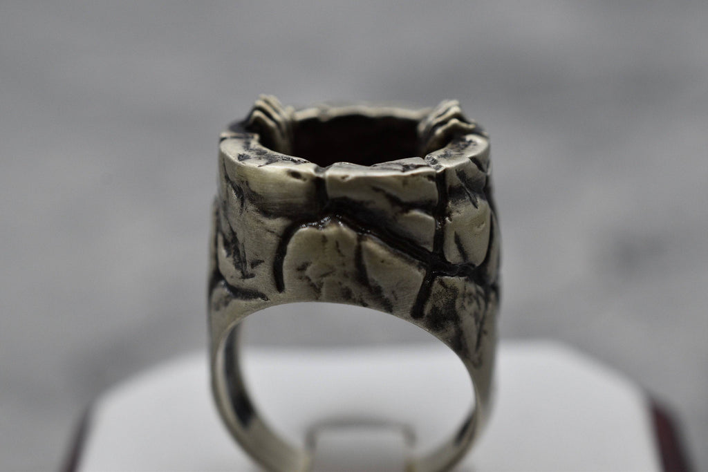 It's Coming Demon Ring | Loni Design Group | Rings  | Men's jewelery|Mens jewelery| Men's pendants| men's necklace|mens Pendants| skull jewelry|Ladies Jewellery| Ladies pendants|ladies skull ring| skull wedding ring| Snake jewelry| gold| silver| Platnium|