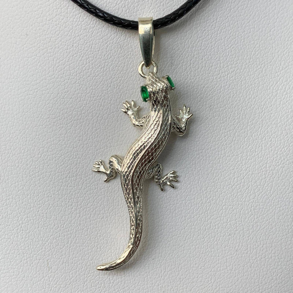 Gex Lizard Pendant *10k/14k/18k White, Yellow, Rose, Green Gold, Gold Plated & Silver* Animal Gecko Newt Reptile Pet Charm Necklace Gift | Loni Design Group |   | Men's jewelery|Mens jewelery| Men's pendants| men's necklace|mens Pendants| skull jewelry|Ladies Jewellery| Ladies pendants|ladies skull ring| skull wedding ring| Snake jewelry| gold| silver| Platnium|